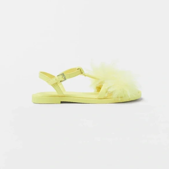 Zara Kids Yellow Feathered Sandal, Size 36 NWT